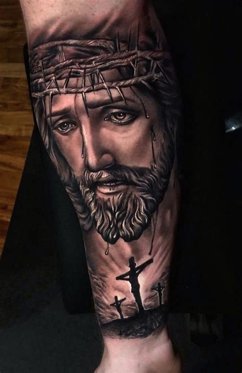 tatuajes de dios en el brazo|More.